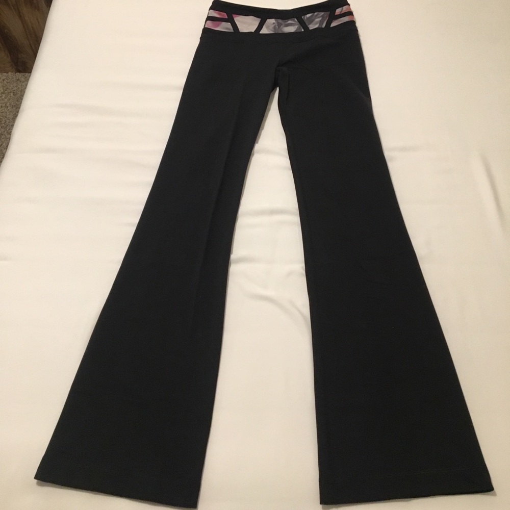 Lululemon Black pink waist Groove Pant Sz 6 Tall